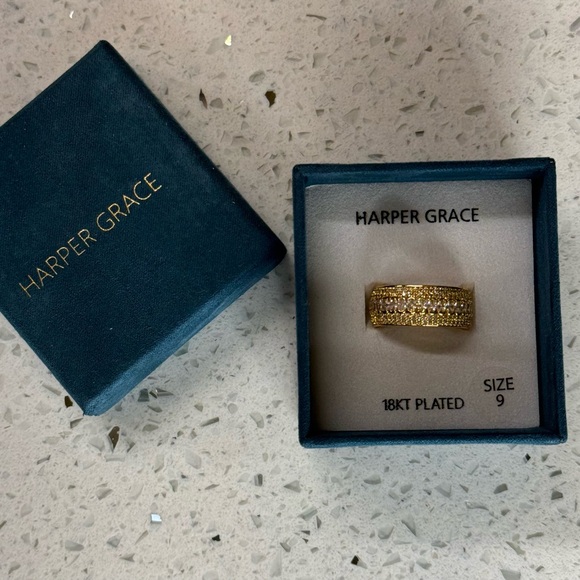 18KT GOLD PLATED FILIGREE RING WITH ZIRCONIAS - Picture 9 of 16